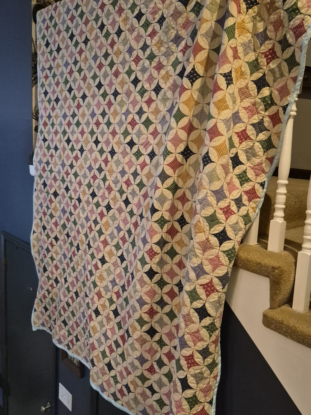 Classic Patchwork Cotton Quilt in Multicolor VINTAGE - Picture 2 of 6